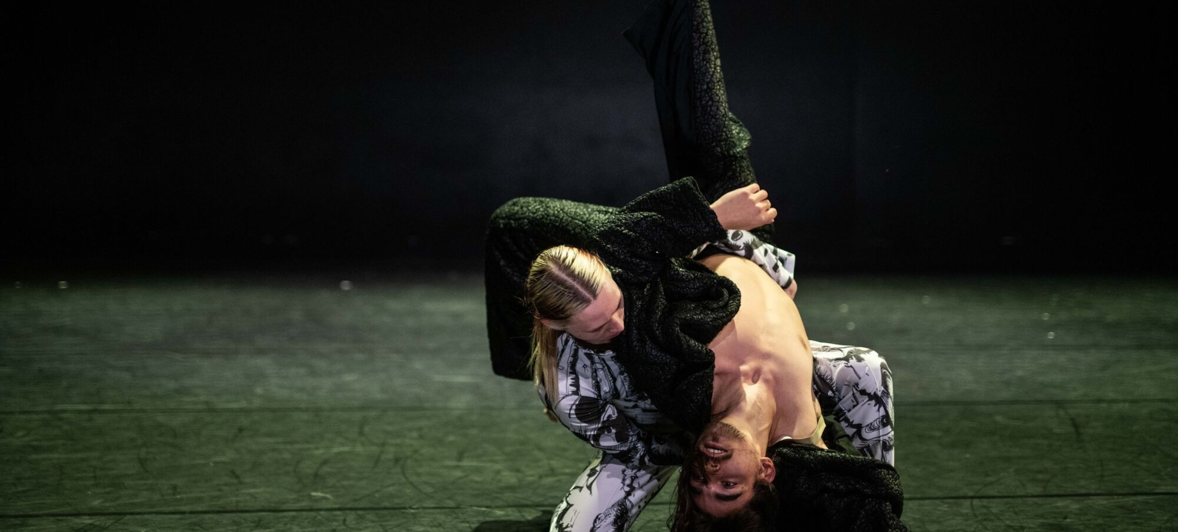 Dance Artist Presents 25