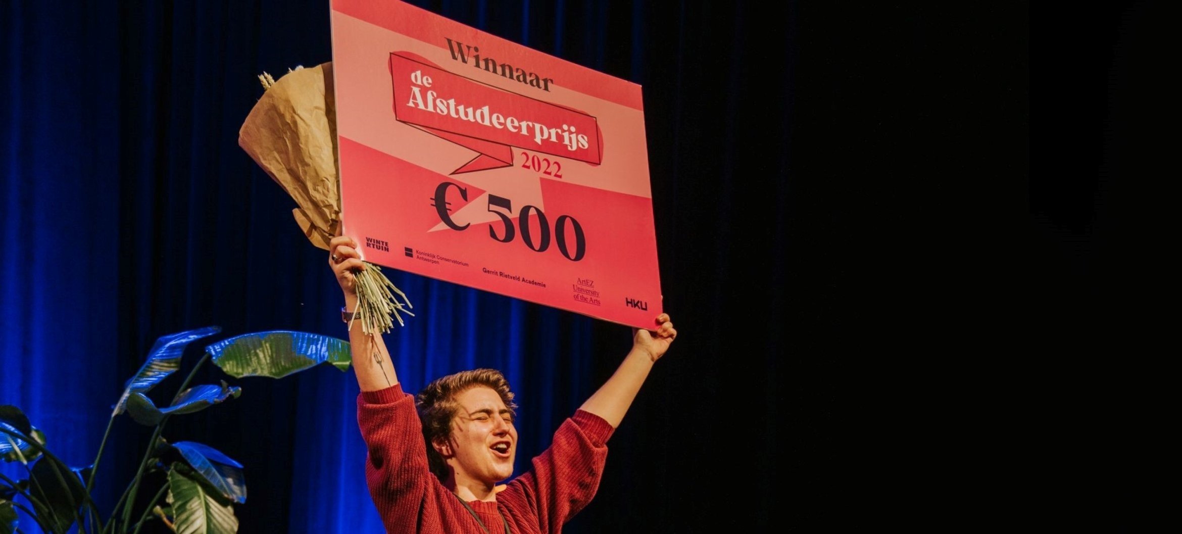 Last year&#039;s winner, Ceren Uzuner, at the 2022 Afstudeerprijs ceremony © Elske Nissen