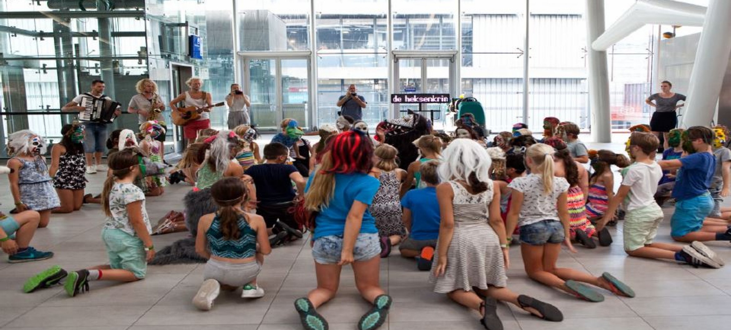 Studenten docent Beeldende kunst en Vormgeving op zoek naar de grens van normaal gedrag