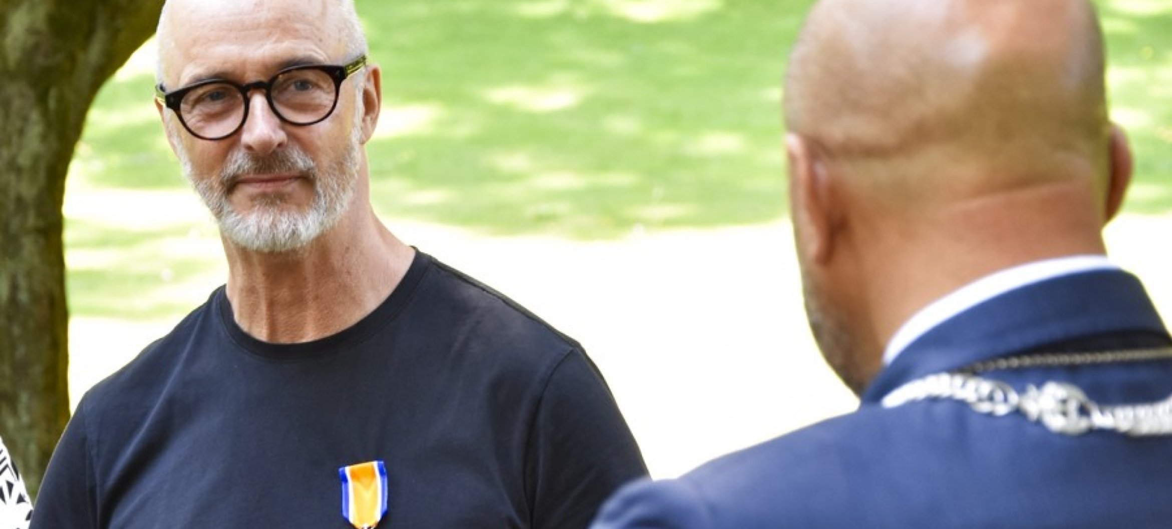 Matthijs Boelee ontvangt Koninklijke onderscheiding voor zijn werk bij Fashion Design