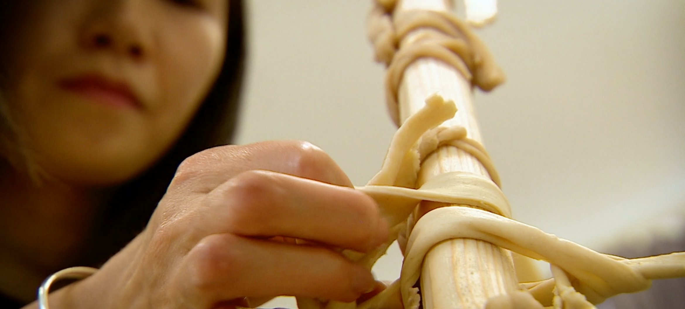 Qiongge Yan: building memories with noodles and rice