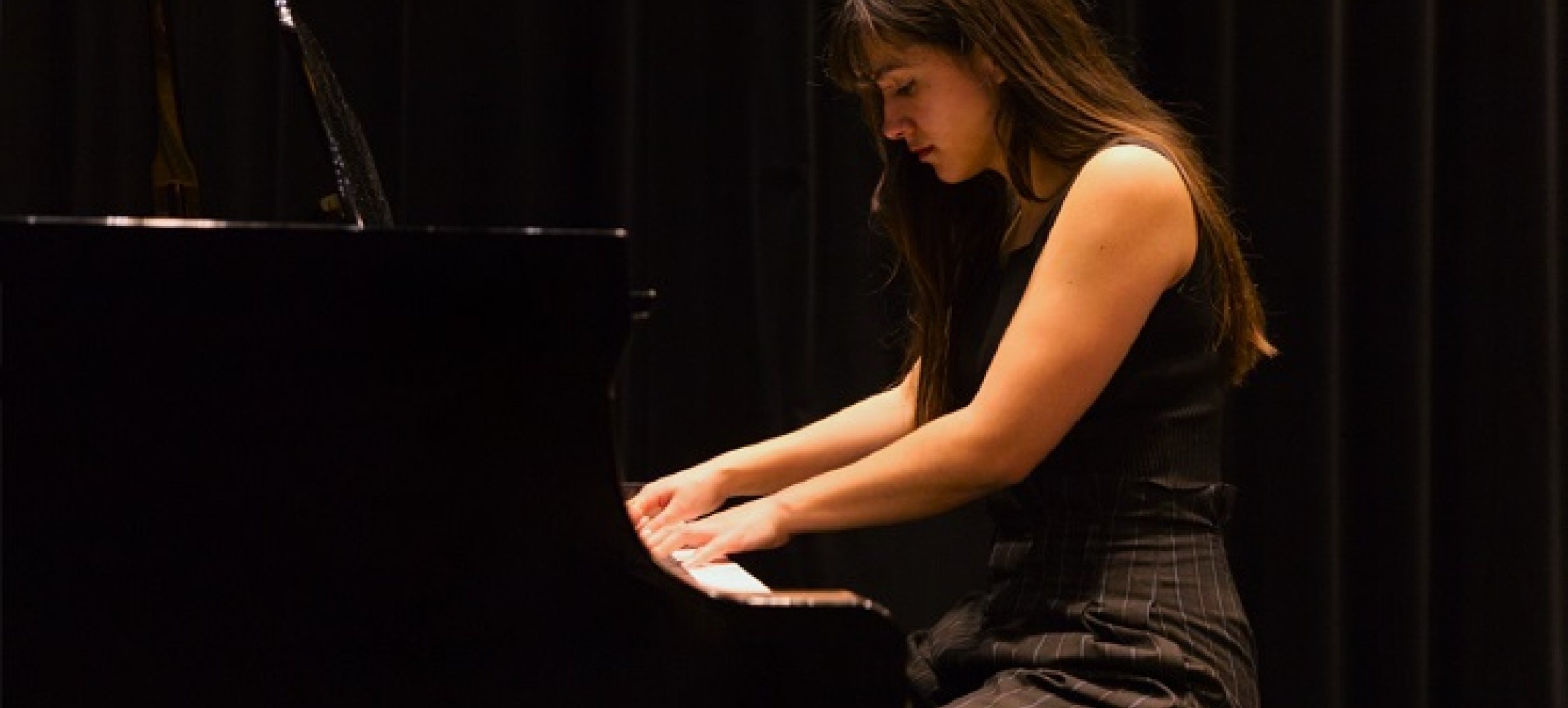 Thalisa speelt al vanaf haar zesde piano, was fan van Mozart en droomde ervan om filmmuziek te componeren