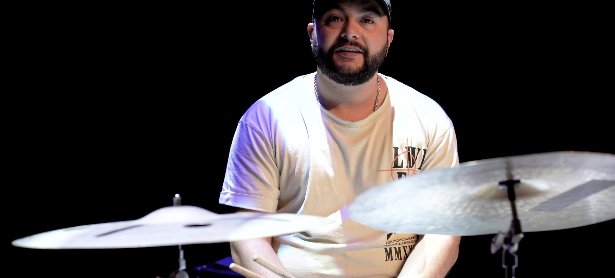 Volkan returns to his essence for his finals