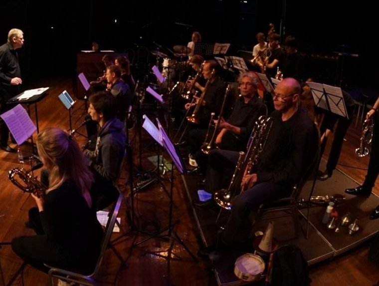 Big band opstelling van Haite Schootstra