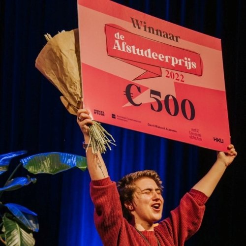 Alumna Ceren Uzuner wint de Afstudeerprijs 2022