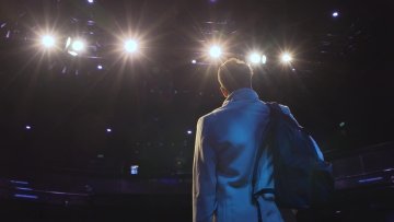 Rick Tempelaar, afstudeerder van de bachelor Jazz & Pop aan het ArtEZ Conservatorium in Zwolle, in Poppodium Hedon