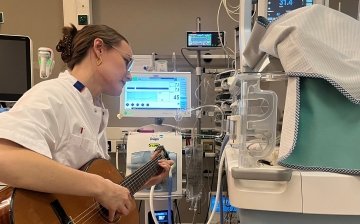 Melodies of hope: music therapy for premature babies