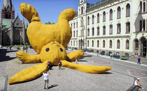 Big Yellow Rabbit, door oud-student Florentijn Hofman